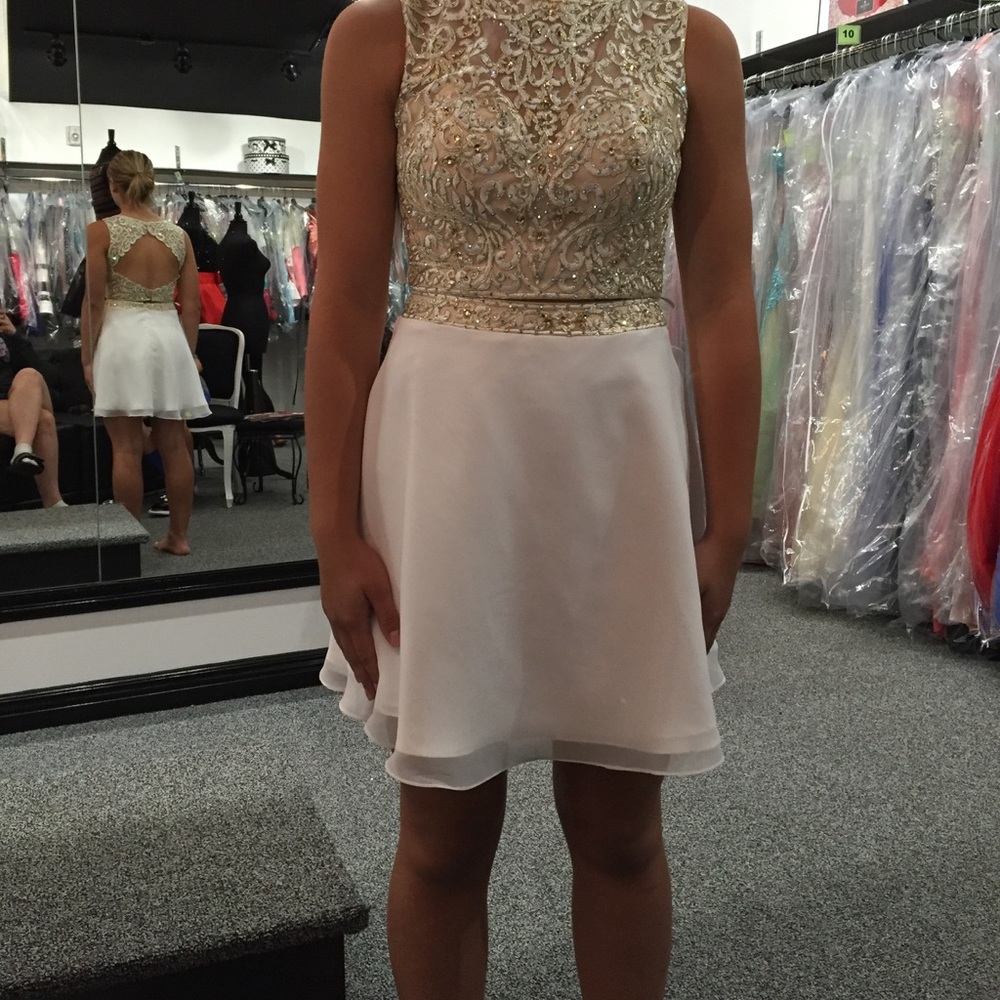 Homecoming dress - Picture 7 of 8